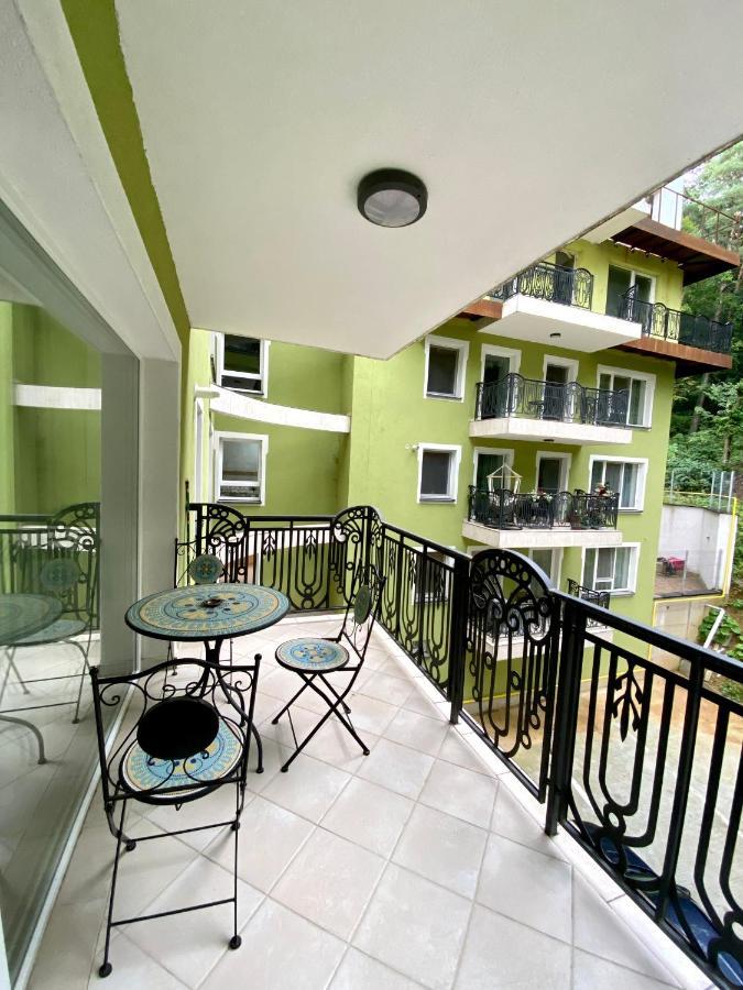 Nature Apartment - Minutes Away From The Old Town And Afi Mall Braşov Esterno foto