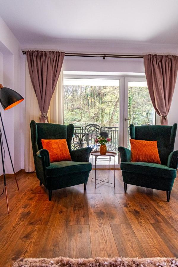 Nature Apartment - Minutes Away From The Old Town And Afi Mall Braşov Esterno foto