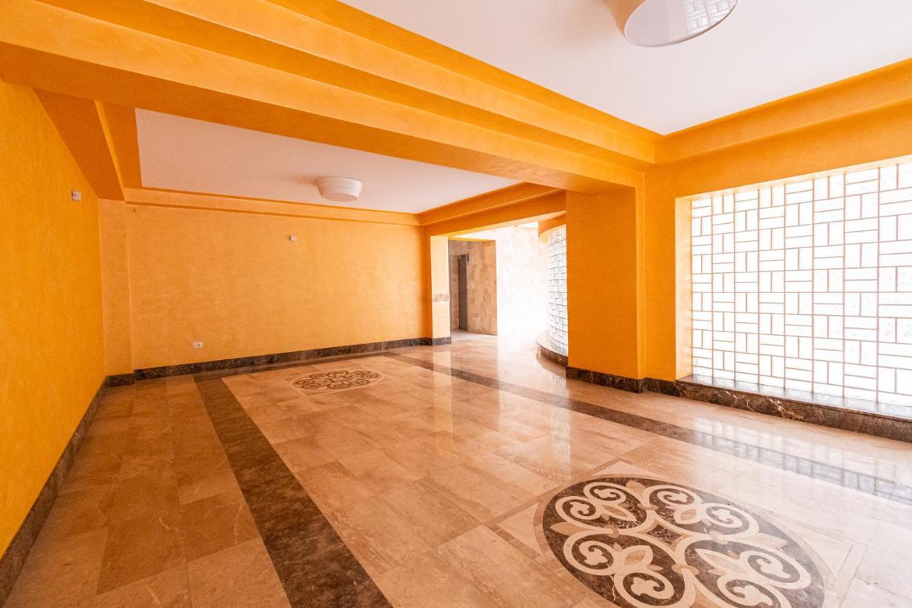 Nature Apartment - Minutes Away From The Old Town And Afi Mall Braşov Esterno foto